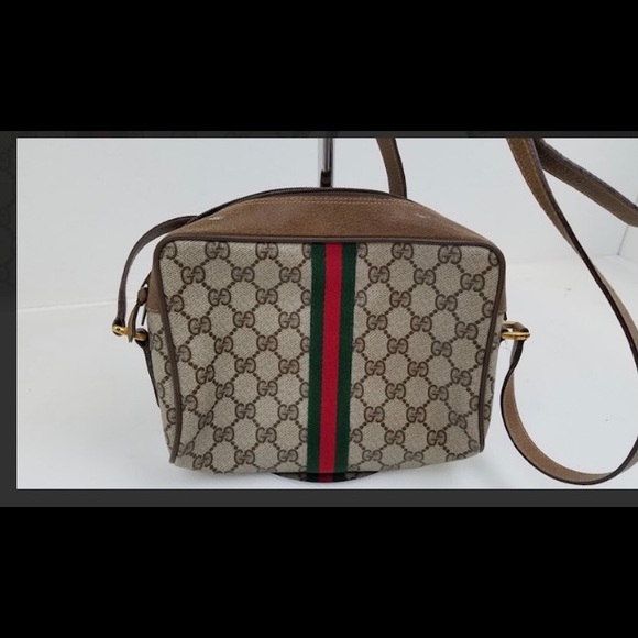 Authentic Vintage Gucci Sylvie Bag - Picture 3 of 11